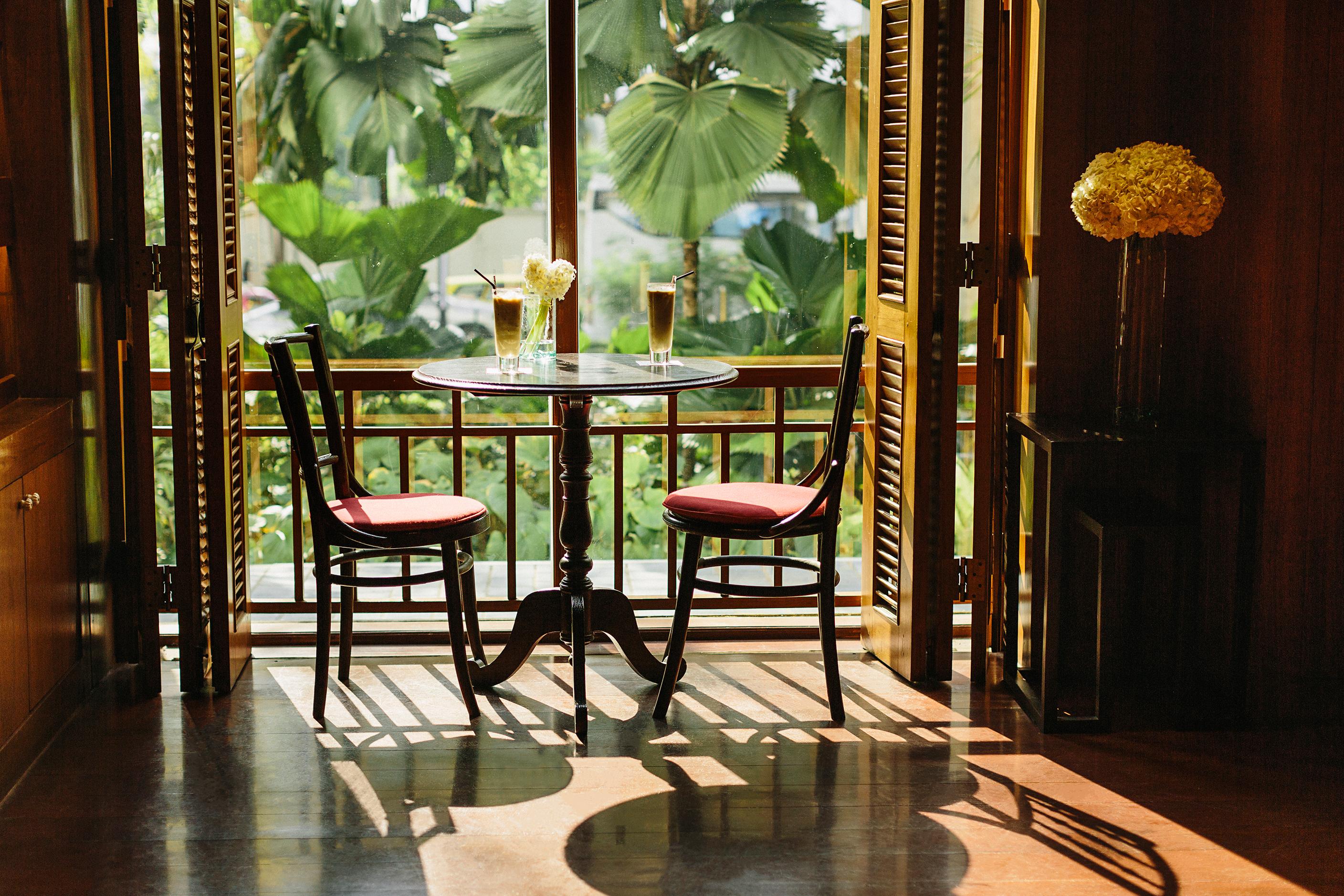 Anantara Siam Bangkok Hotel Exterior foto A view of the hotel